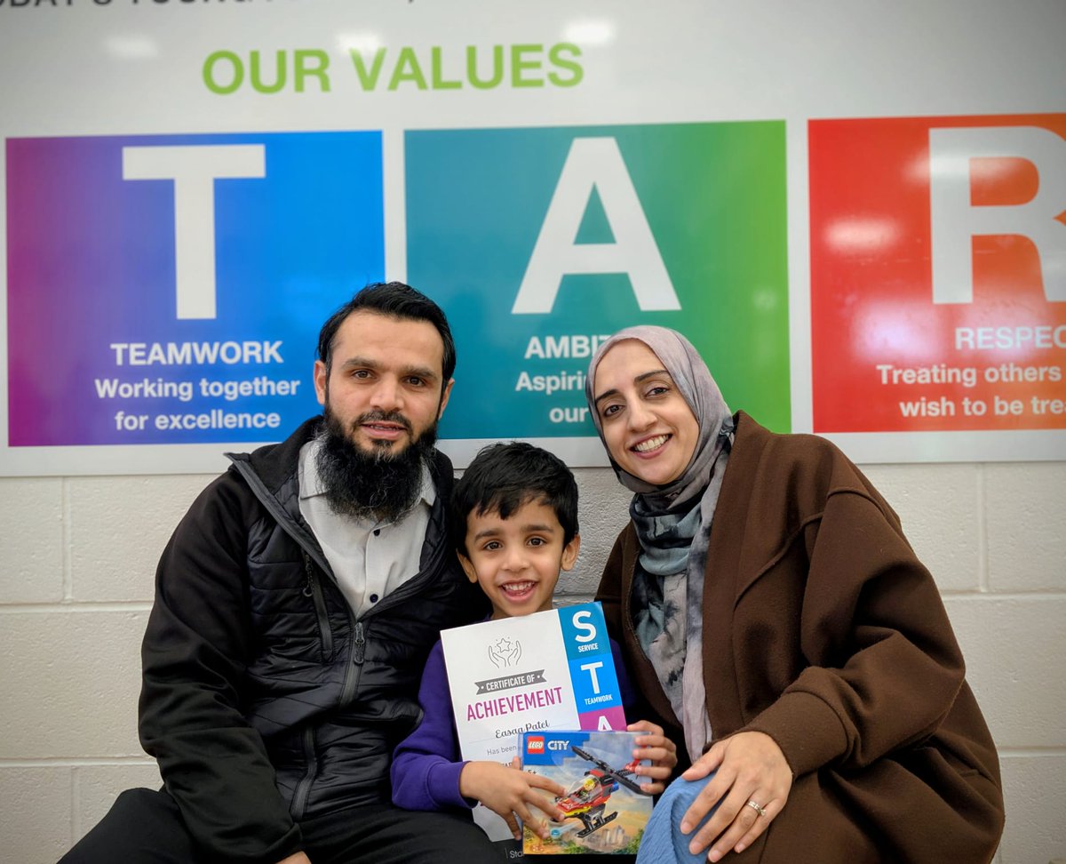 olive_bburn's tweet image. Proud parents joined us at our end of term celebration assembly.
#Service
#Teamwork
#Ambition
#Respect 
#WeAreStar