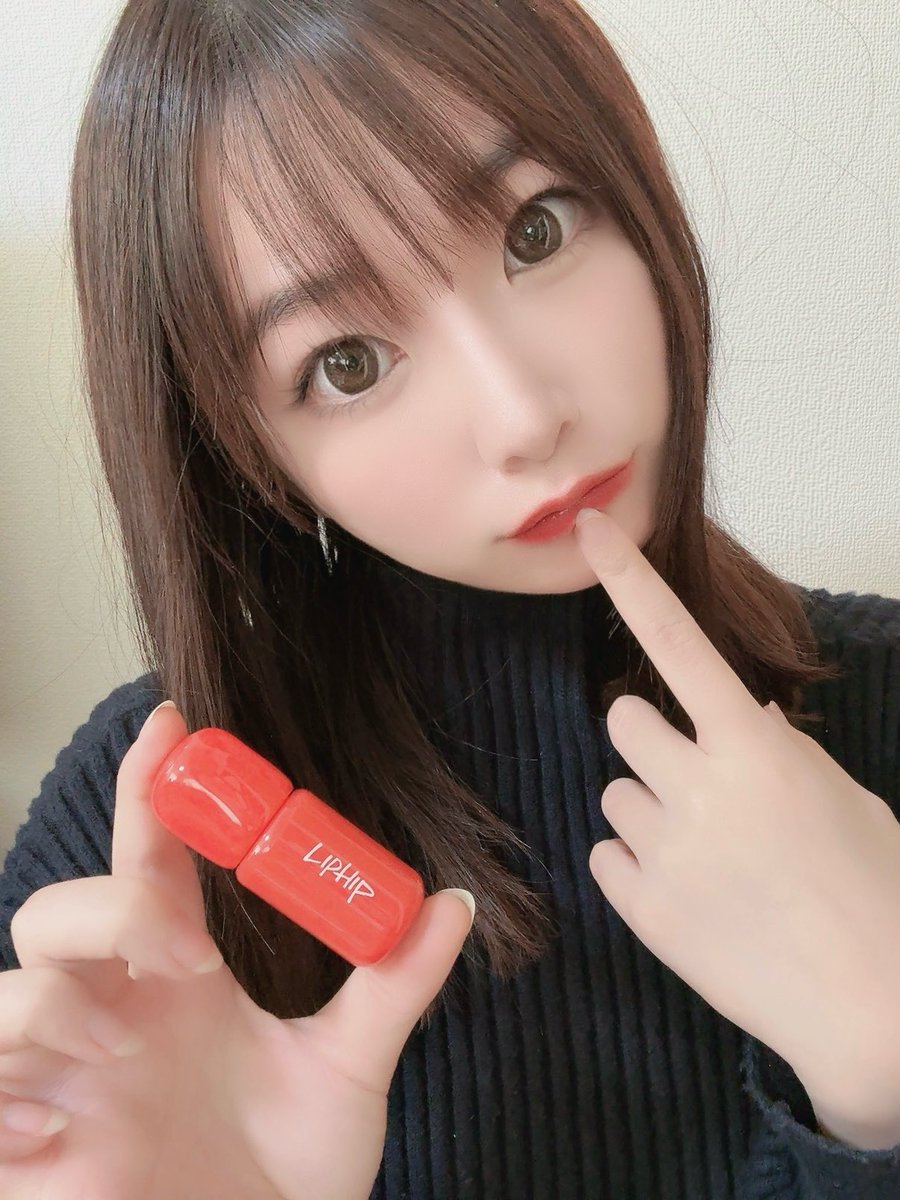 aoimi_0630's tweet photo. LIPHIPæ§ããã°ããã·ãŒãªãããã£ã³ããããã ããŸããâš
ã«ã©ãŒã¯ãã¡ãã
ã¬ã©ã¹çã¿ãããªéææãšå
æ²¢ãããããð
æ®æ®µæ¿ãè²ã€ããªããã ãã©
å
šè²è©Šããããªãð«¶
ã©ãããªãïŒ
#ãªããããã #LIPHIP #kbeauty
#éåœã³ã¹ã¡ #æ°äœã³ã¹ã¡
#ãããã©ã³ã¹ã¡ #ãã±è²·ã
https://t.co/IHbQTOT72F