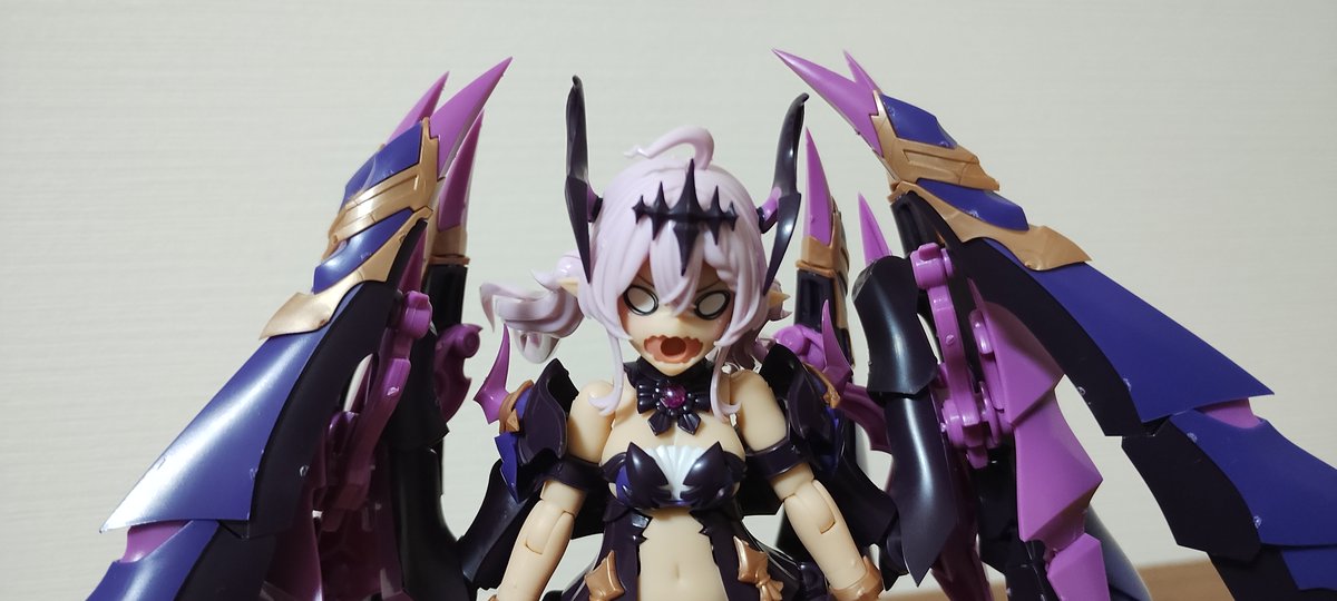 ロッパ tweet media