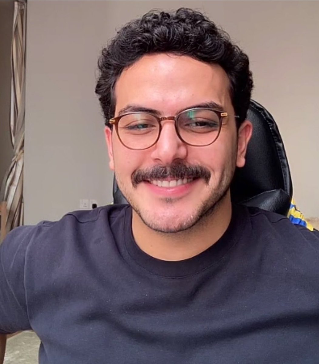 فَـجر tweet media