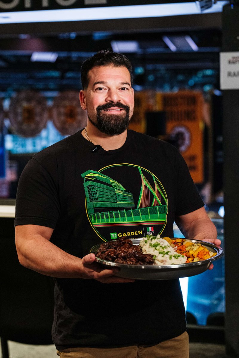 DomsSteakTips's tweet photo. You can feel it… playoff time is coming. 😤🔥
TD Garden is about to be rocking, and we’ll be right there serving it up as the Official Steak Tip of TD Garden.
Who’s ready?!
#DomsSausageCo #TDGarden #BostonSports #PlayoffTime #GameDayEats https://t.co/ijPnTlLTyO