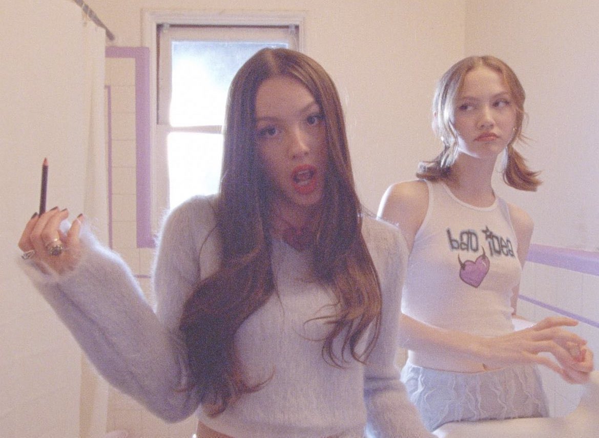 Pop Crave tweet media