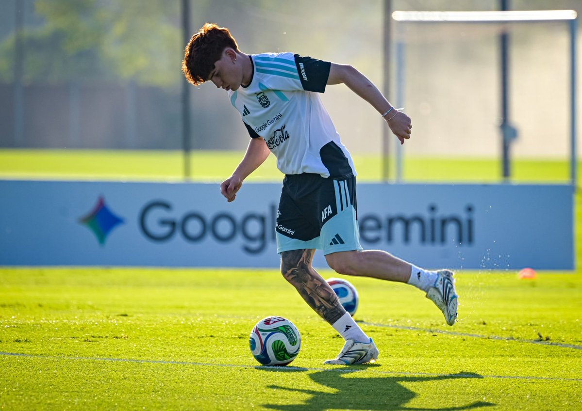 HQpcrt's tweet image. Valentín Barco #SelecciónMayor