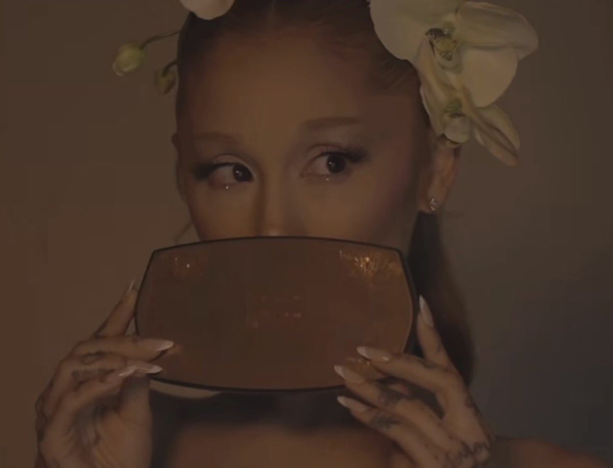 izzy🌙 tweet media