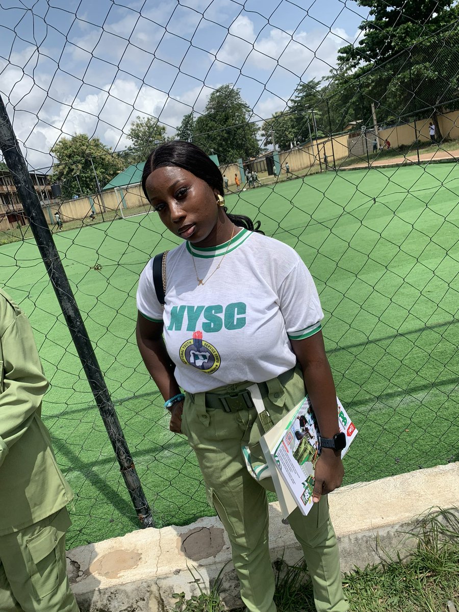 Arinola💜 tweet media