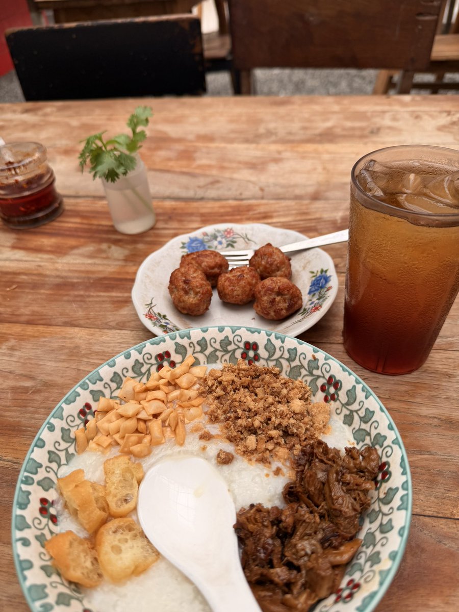 archievedfiles tweet media