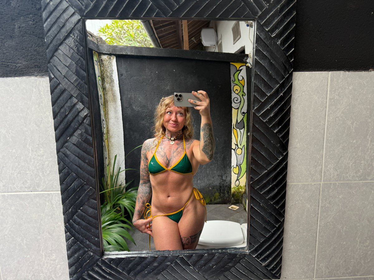 Lizanne95 tweet media