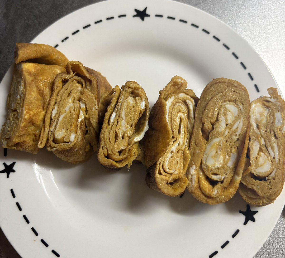 あかむつ tweet media