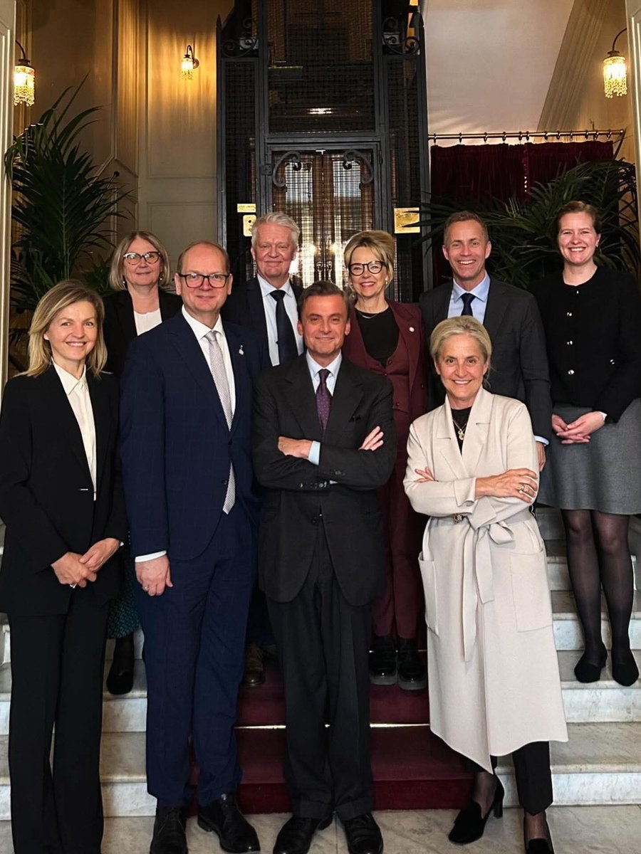 Ottobre Rosso tweet media