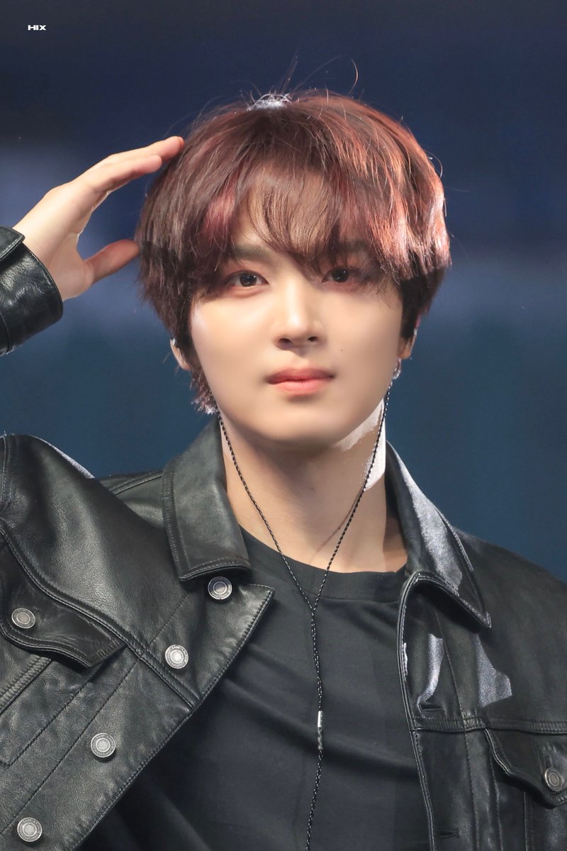 𝙃𝙄𝙓 tweet media