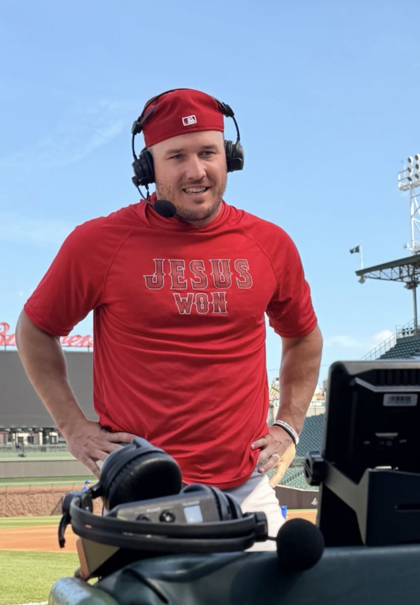 Coach Clay tweet media