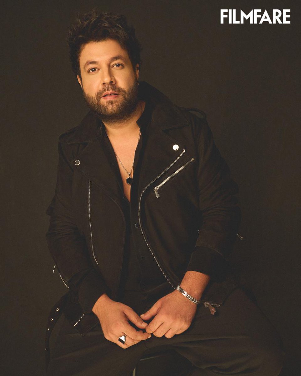 filmfare's tweet photo. "When I first came to Mumbai I became a casting assistant for Nandini Srikant. I learned a lot with her, my first project as a casting assistant was Talaash.I did several films as a casting assistant post that like Yeh Jawaani Hai Deewani, Ek Main Aur Ek Tu, Student of The Year and more. Then one fine day I auditioned for Fukrey and my life changed. Nandini told me to leave casting and fully focus on acting then and here I am", says our digital cover star Varun Sharma. 

Photographer- @kunalgupta91
Stylist- @aisha.desmukh
Makeup- @nileshskkushwaha
Hair- @nadim_hairstylist
Blazer: @jayeshandkaajalshah @ascend.rohank
Jewellery: @ishhaara

#FilmfareExclusive #FilmfareDigitalCoverStar
#VarunSharma