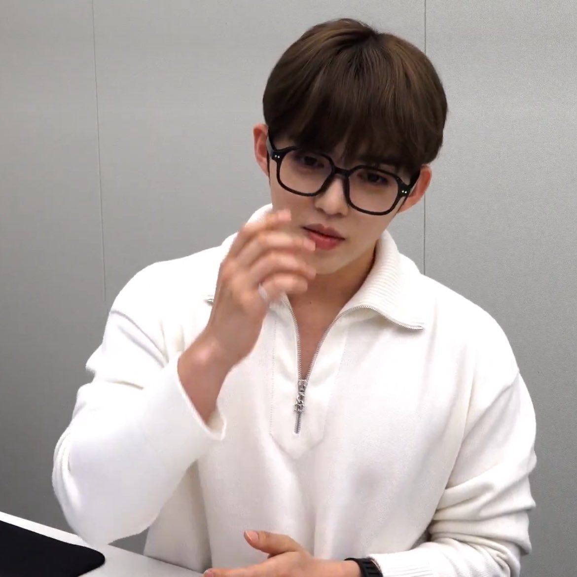 tora ❀ tweet media