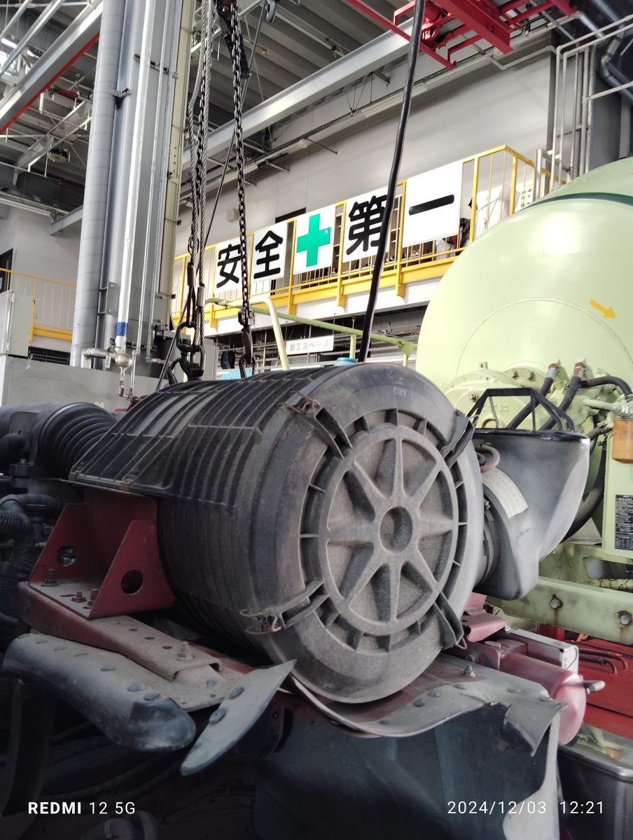 e:Ｓ先輩🇸🇪トラック稼業🔨😂😅🚚 tweet media