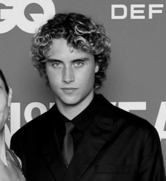 fer ୨୧ ┊ BIEBERCHELLA ┊ tweet media