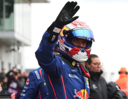 Paddock-GP tweet media