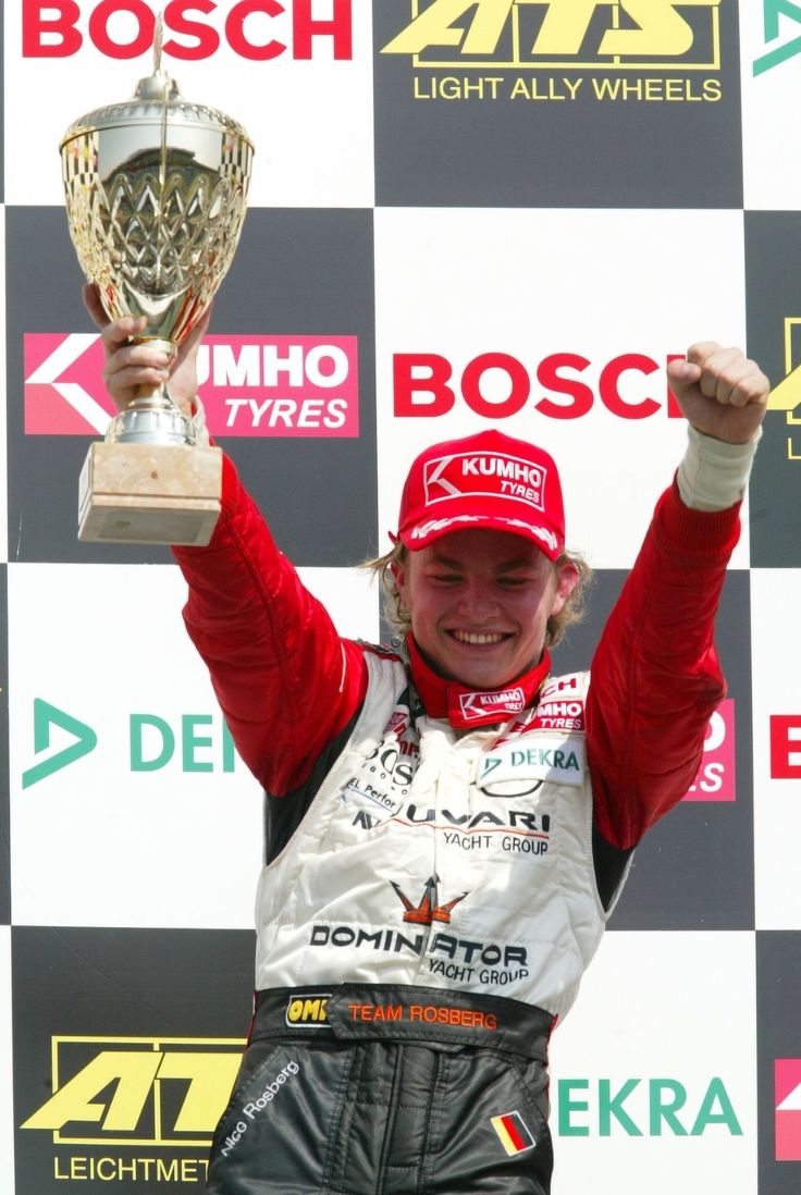 лина? tweet media