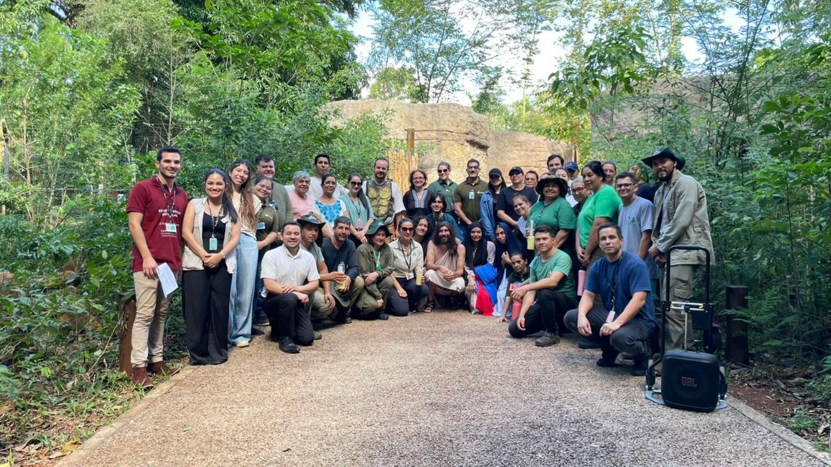 itaipuparaguay's tweet photo. #SemanaSanta ✝️ En Tekotopa Centro Ambiental de ITAIPU se vivió una profunda experiencia de fe, cultura y tradición con la representación del Vía Crucis “Camino de la Cruz: un encuentro con la vida”.

✝️ Esta emotiva actividad, realizada en el Sendero del Jaguareté, no solo invita a la reflexión espiritual, sino que reafirma el compromiso de Tekotopa con la conservación de la cultura y las tradiciones, así como el respeto a la naturaleza. 

Leé aquí 👉 https://t.co/5fSAbuvewv