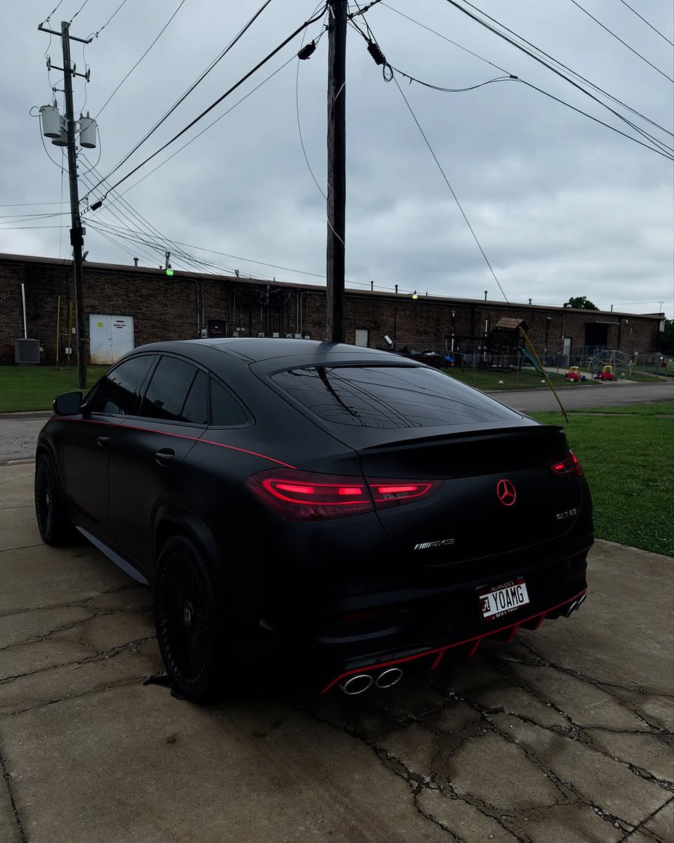 Emmy ray tweet media