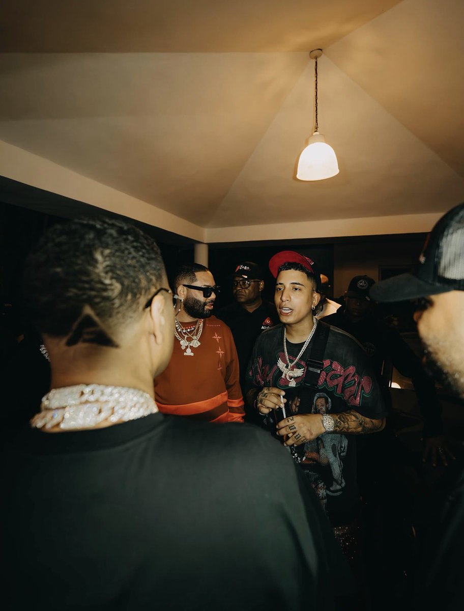 Pablo Neruda ❤️🔥 tweet media