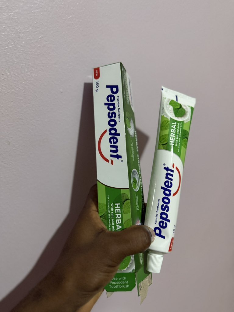 bamwinejnr's tweet image. Make Pepsodent your everyday bestie 😁

#EverySmileMatters #WOHD26 #Pepsodent