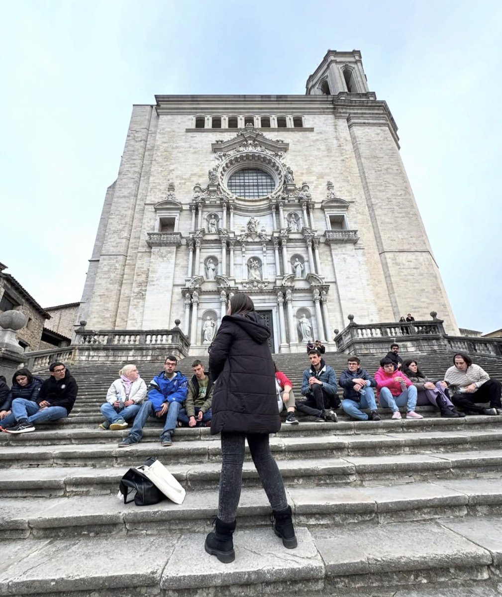 Fundació Els Joncs tweet media