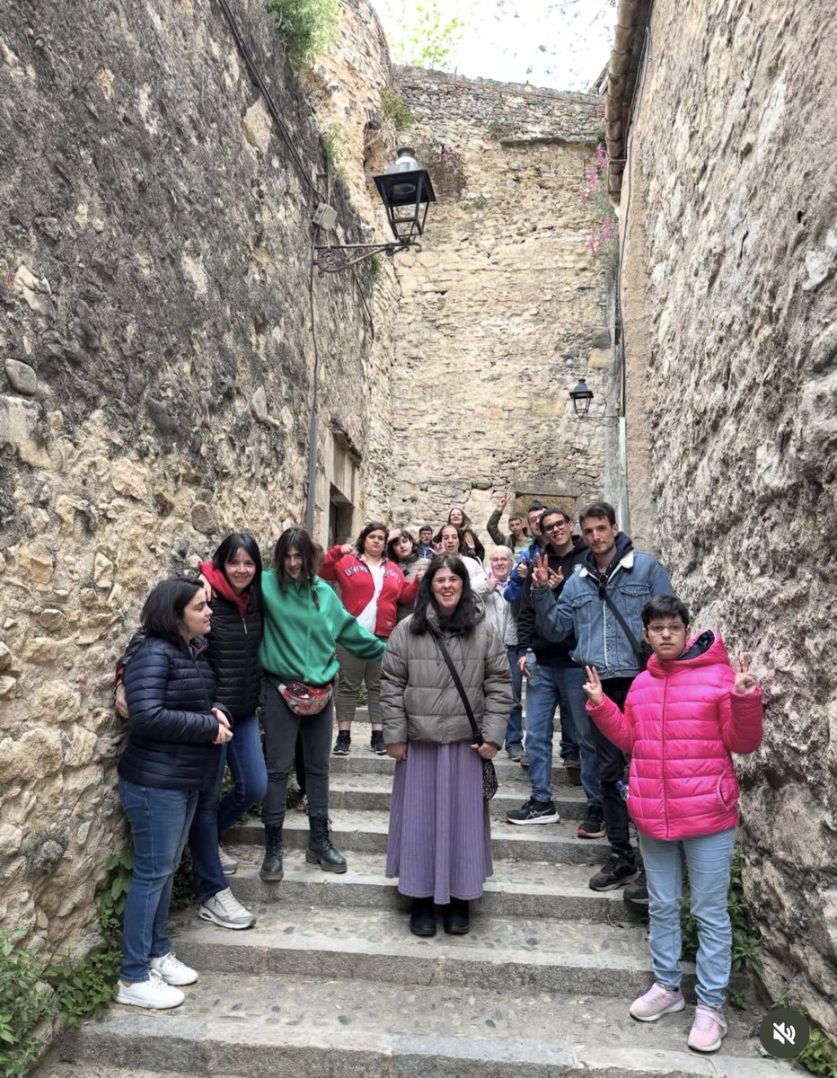 Fundació Els Joncs tweet media