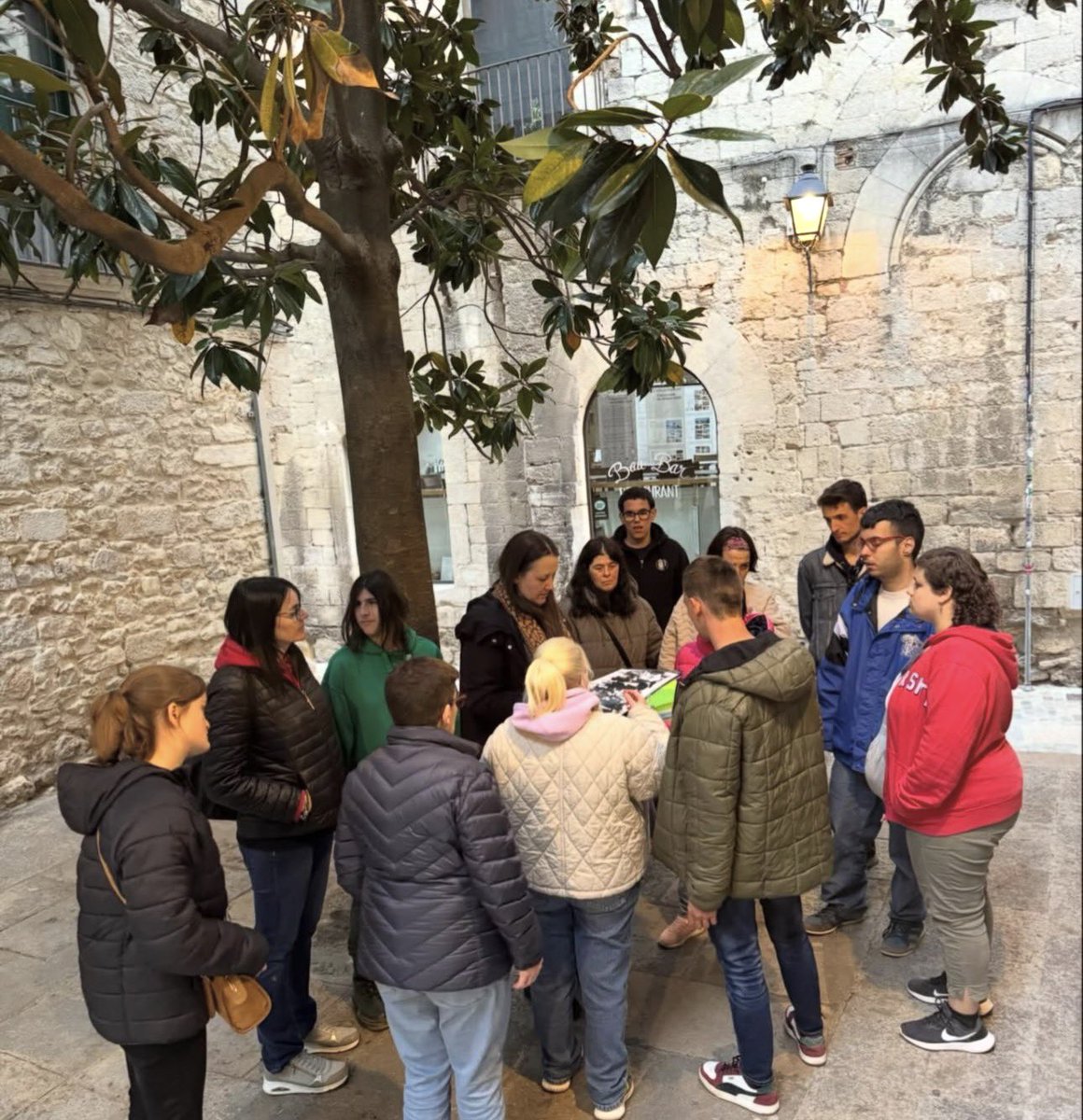 Fundació Els Joncs tweet media