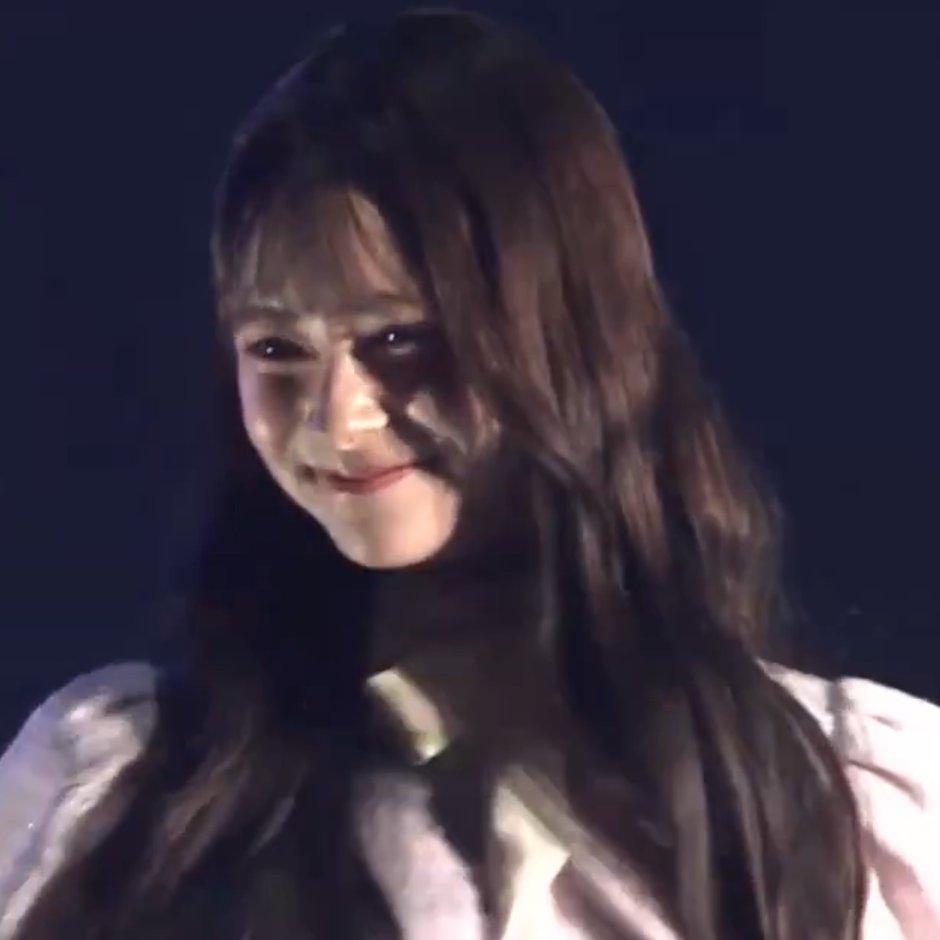 leni ♡ tweet media