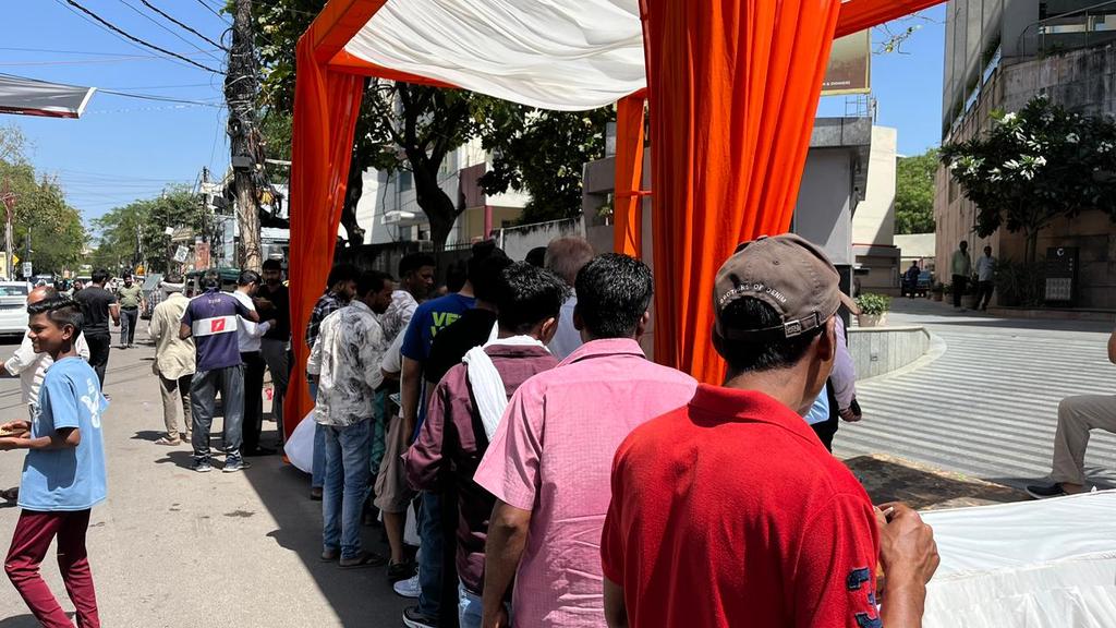 यह आयोजन उनके जनसेवा, सामाजिक समर्पण और मानवीय मूल्यों को स्मरण करने का एक विनम्र प्रयास रहा।