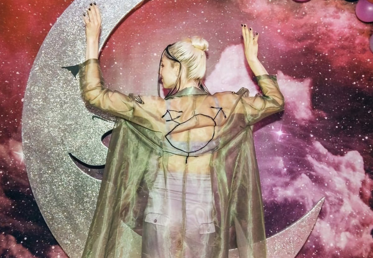 Hunter Schafer Br tweet media