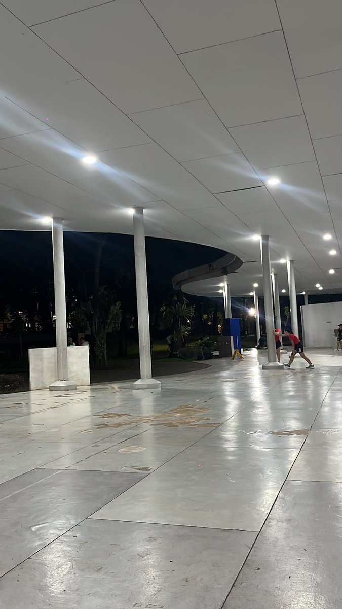 KlydeMount's tweet photo. tebet eco park anyone?
dalam misi mencari batagor tebet https://t.co/sztC3QHWx5