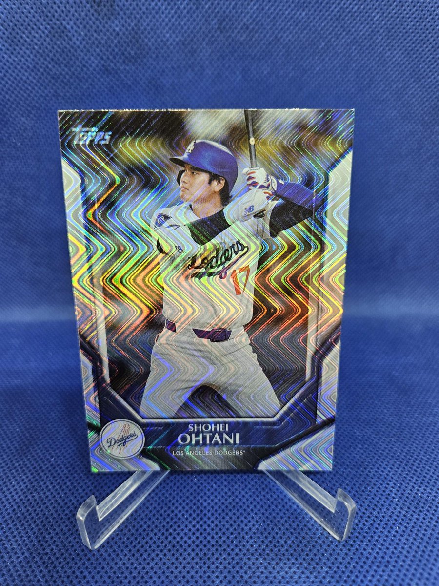 TheShortStop3's tweet photo. 2026 Topps Collector Kit
- Ohtani Wave Parallel
- Cooper Flagg Rainbow RC
- Ohtani Rainbow
- Wembanyama Rainbow
- Anthony &amp; Caglianone RC's

$35 Shipped BMWT https://t.co/PthYl4JKQW