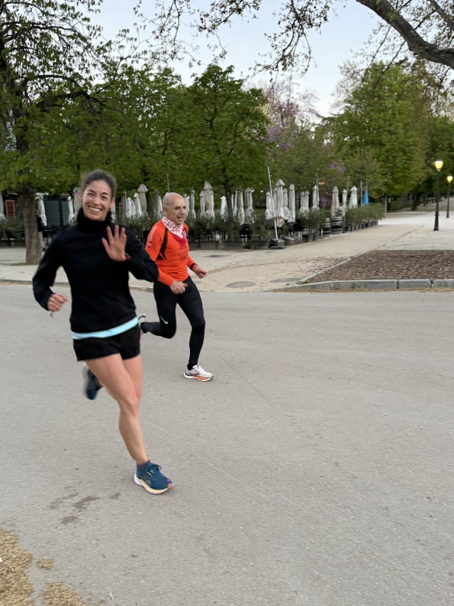 victor3000obst's tweet photo. En #vgrunning no se para !!
Unas fotos de hoy en la maรฑana a mรกximo rendimiento ๐
#clubrunning #retiro #runner https://t.co/dY0vrMEevA