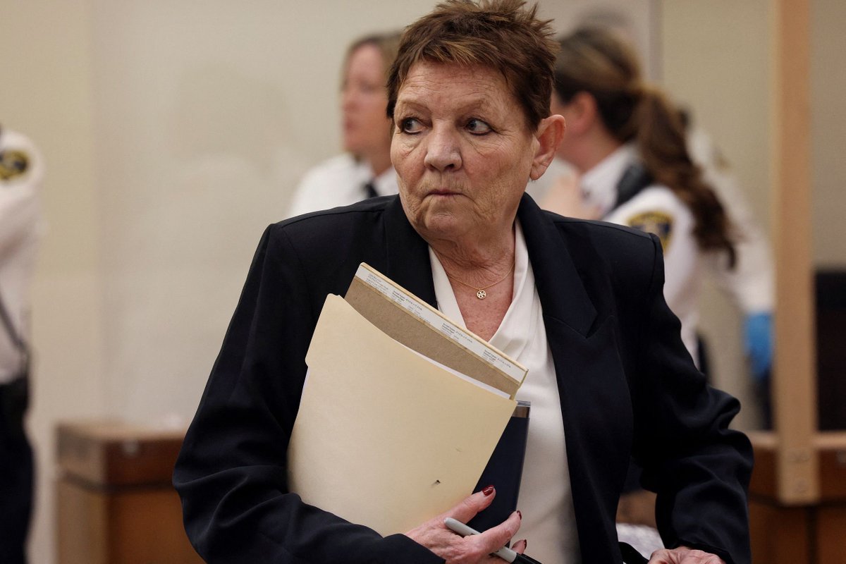 JoeyBagaD🍩nuts tweet media