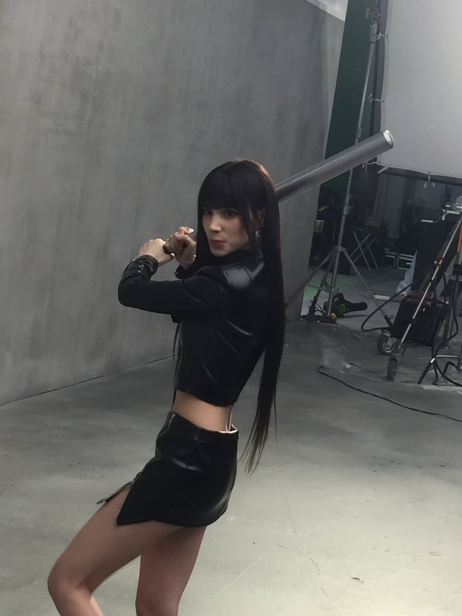 ๋๋๐ผ tweet media