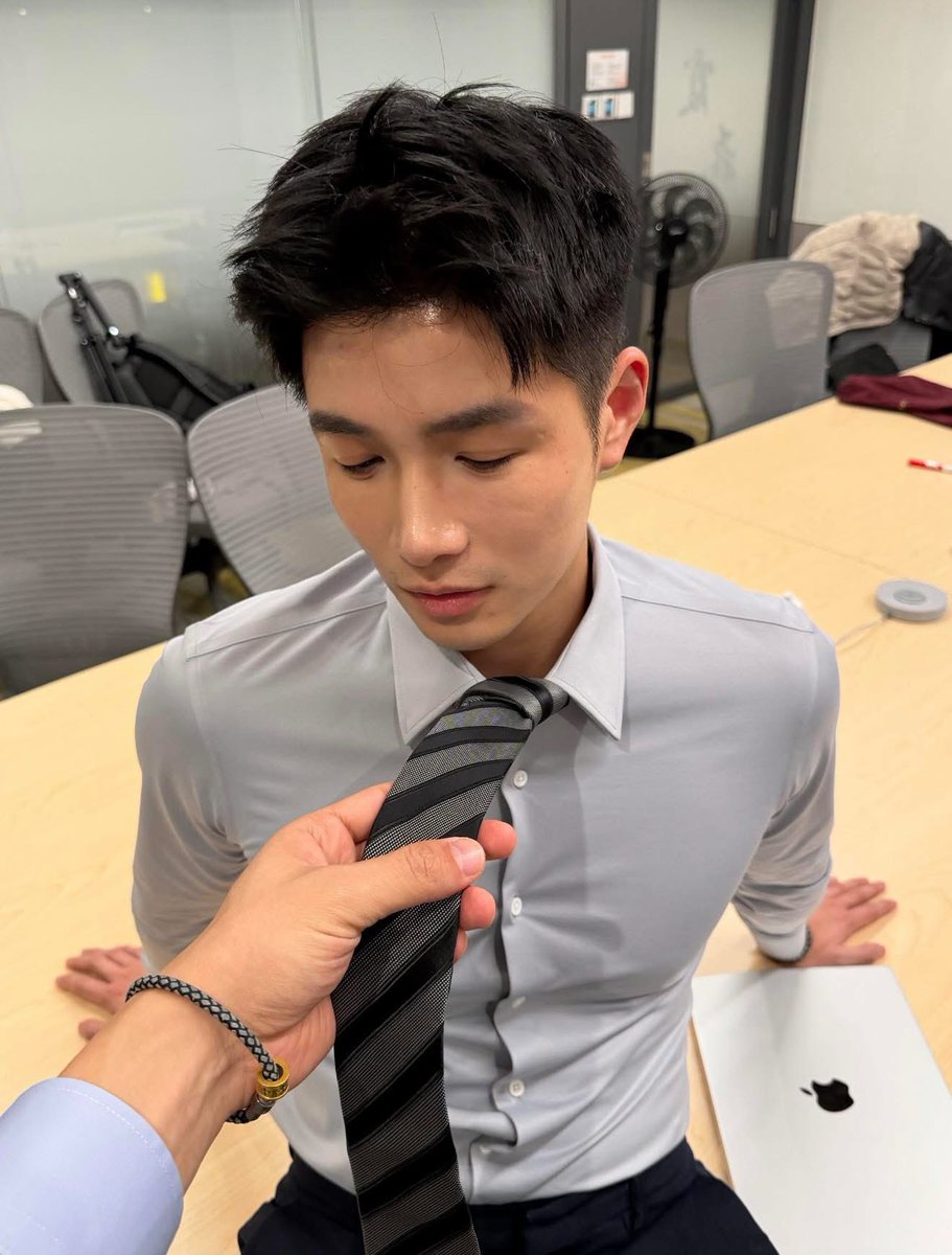 boy_𝕏 tweet media