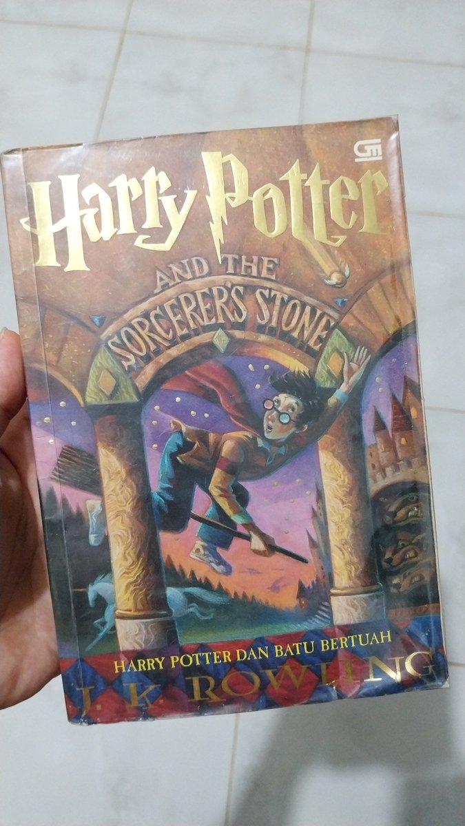 r i . a n . r i tweet media