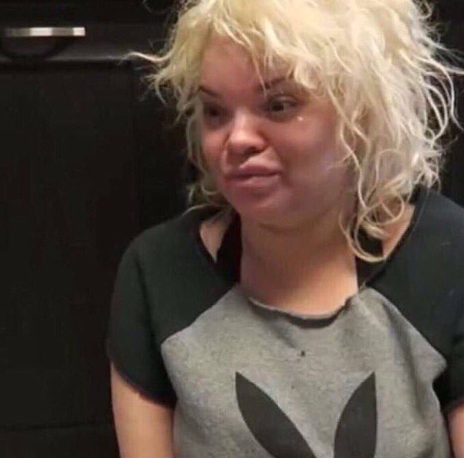 Getting clocked by McDonald’s was not on my bingo card. The kiosk took one look at me and “here, you big back, greedy, nasty, devil worshipping 🗣️ BITCH” 😭