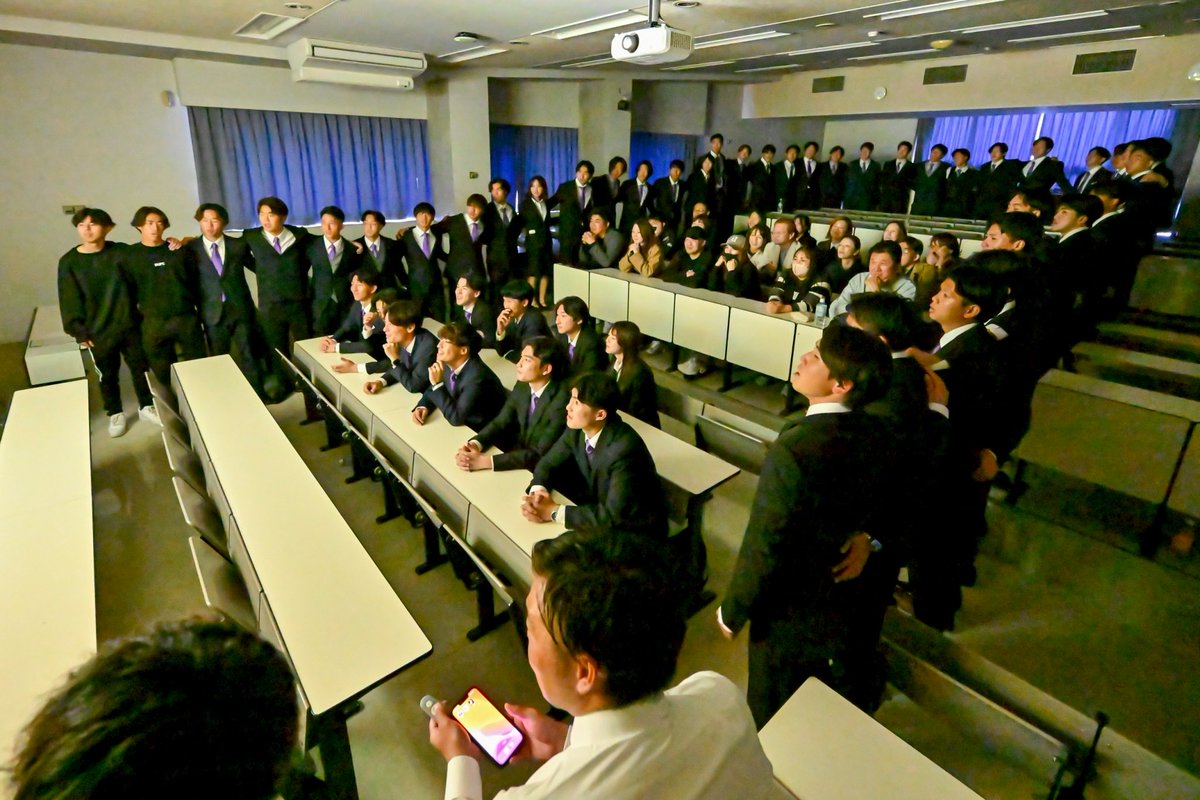 F3hgykx0SduOYgj's tweet photo. 3/28をもって文教大学体育会サッカー部を卒部しました！
関わってくださった皆様に感謝しかないです。
最高の4年間を過ごすことができました。
本当にお世話になりました！

ついに明日から待ちに待った4代目としてのキャリアが始まります。
全力で頑張ります！
ぜひお越しください🙇‍♂️ https://t.co/iGEsbGzdAq