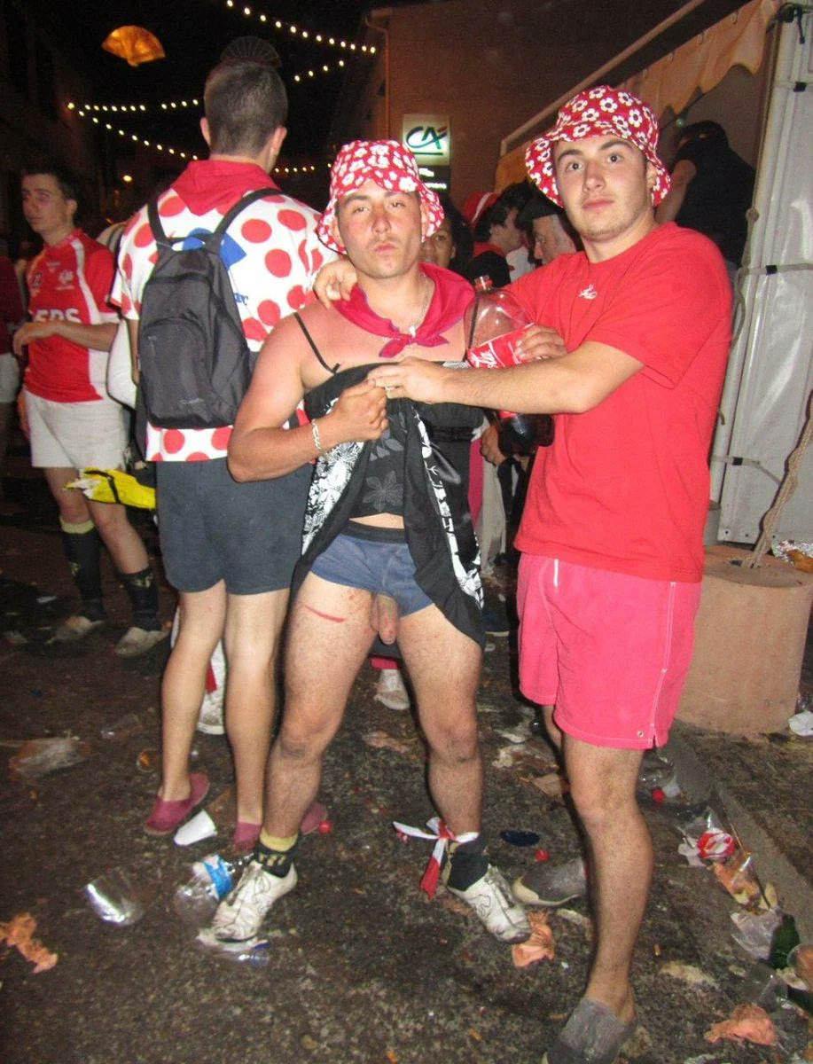 str8 blokes tweet media