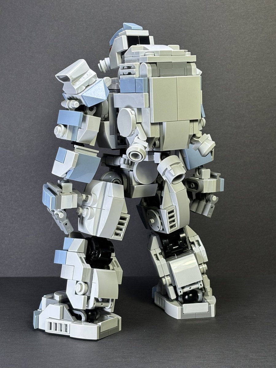 クォル(メ・ガネ) tweet media