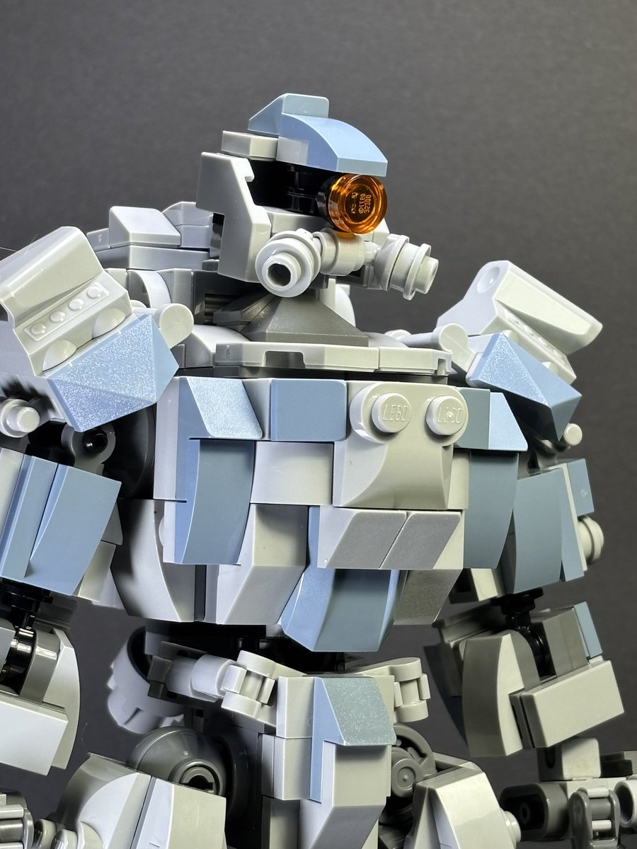 クォル(メ・ガネ) tweet media