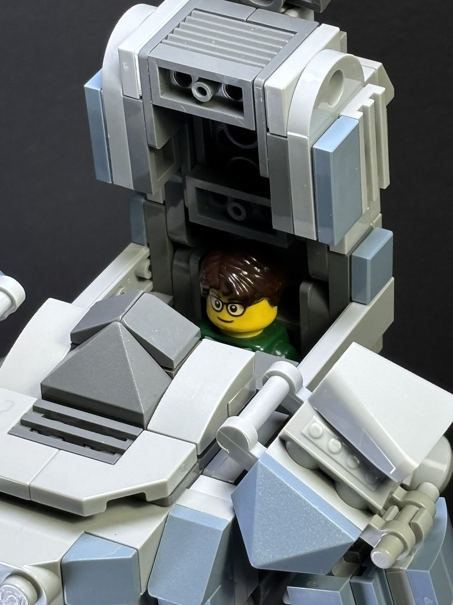 クォル(メ・ガネ) tweet media