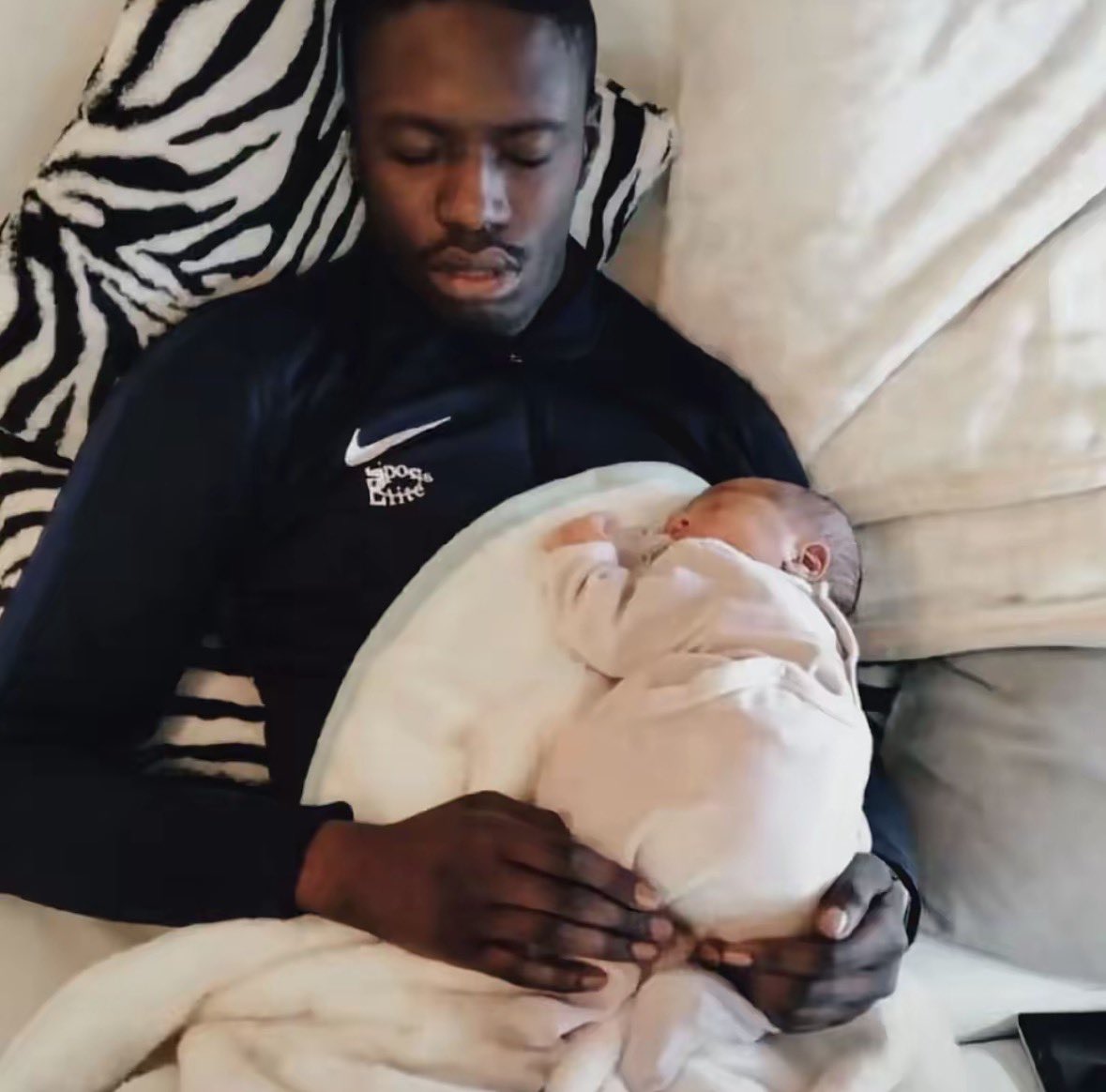 Z00 👿 tweet media