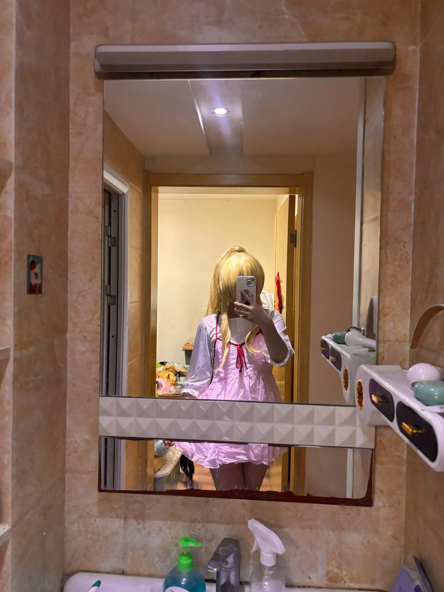 nawei_lili's tweet photo. 比比拉布♠️男娘 https://t.co/Ta23OuMMbJ