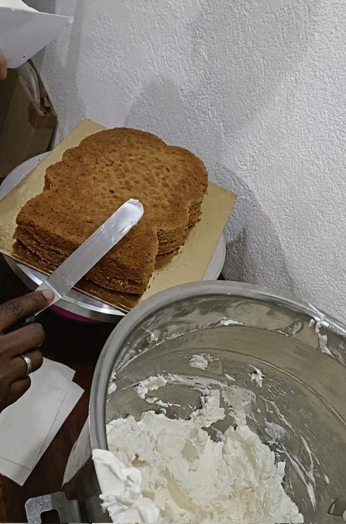 ULTIMATE tweet media