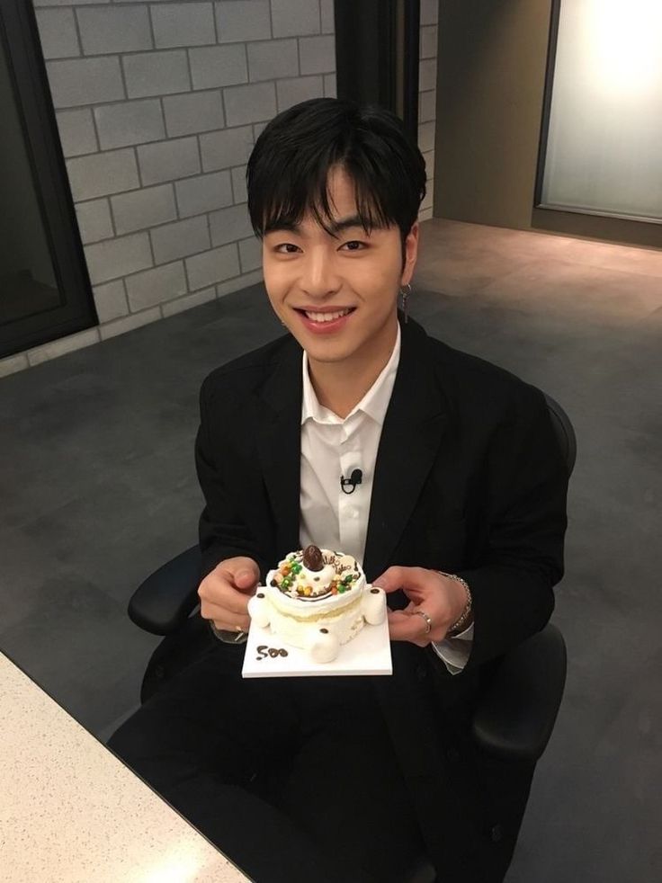 박형식 tweet media