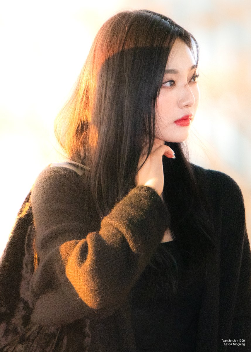 대리찍사젠젠(만우절) tweet media