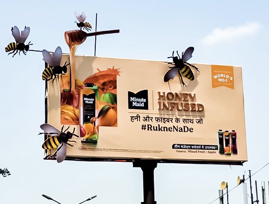 PyeparFaisal's tweet image. While in Nairobi, I came across this FRUITVILLE #OOH juice campaign, which made me remember a Minute Maid #billboard campaign from 2 years ago…

First, why put plastic in the fruit? Why not design something the other way round, plus what shows there are no added sugars? 🤔

On